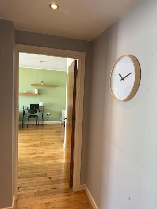 Stylish Centre 2 Bedroom With Cityscape View Appartement
