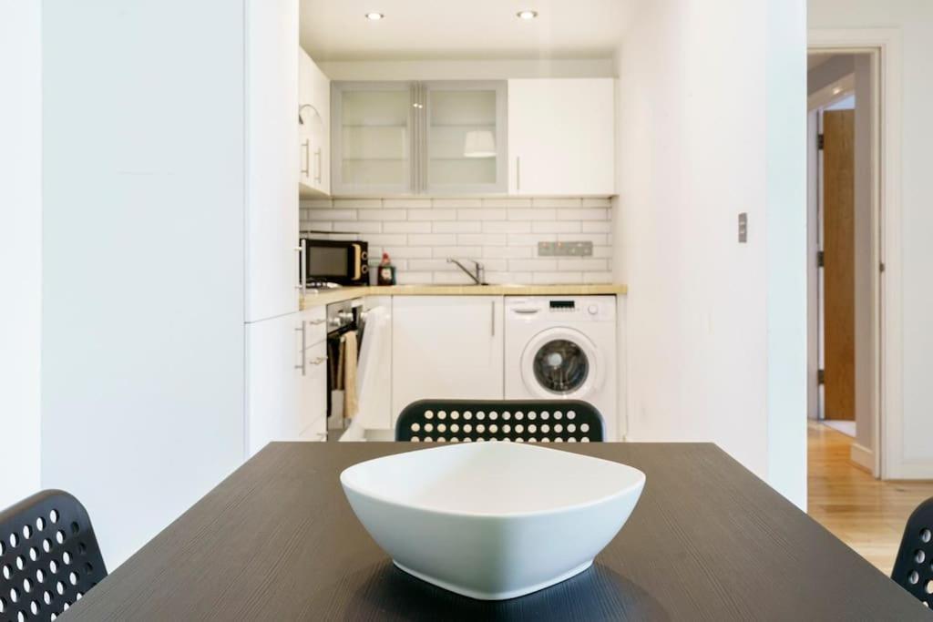 Appartement Stylish Centre 2 Bedroom With Cityscape View *