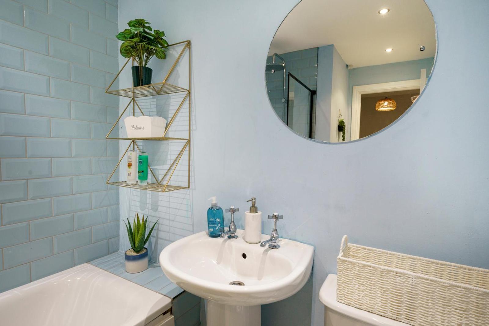 Stylish Centre 2 Bedroom With Cityscape View Appartement